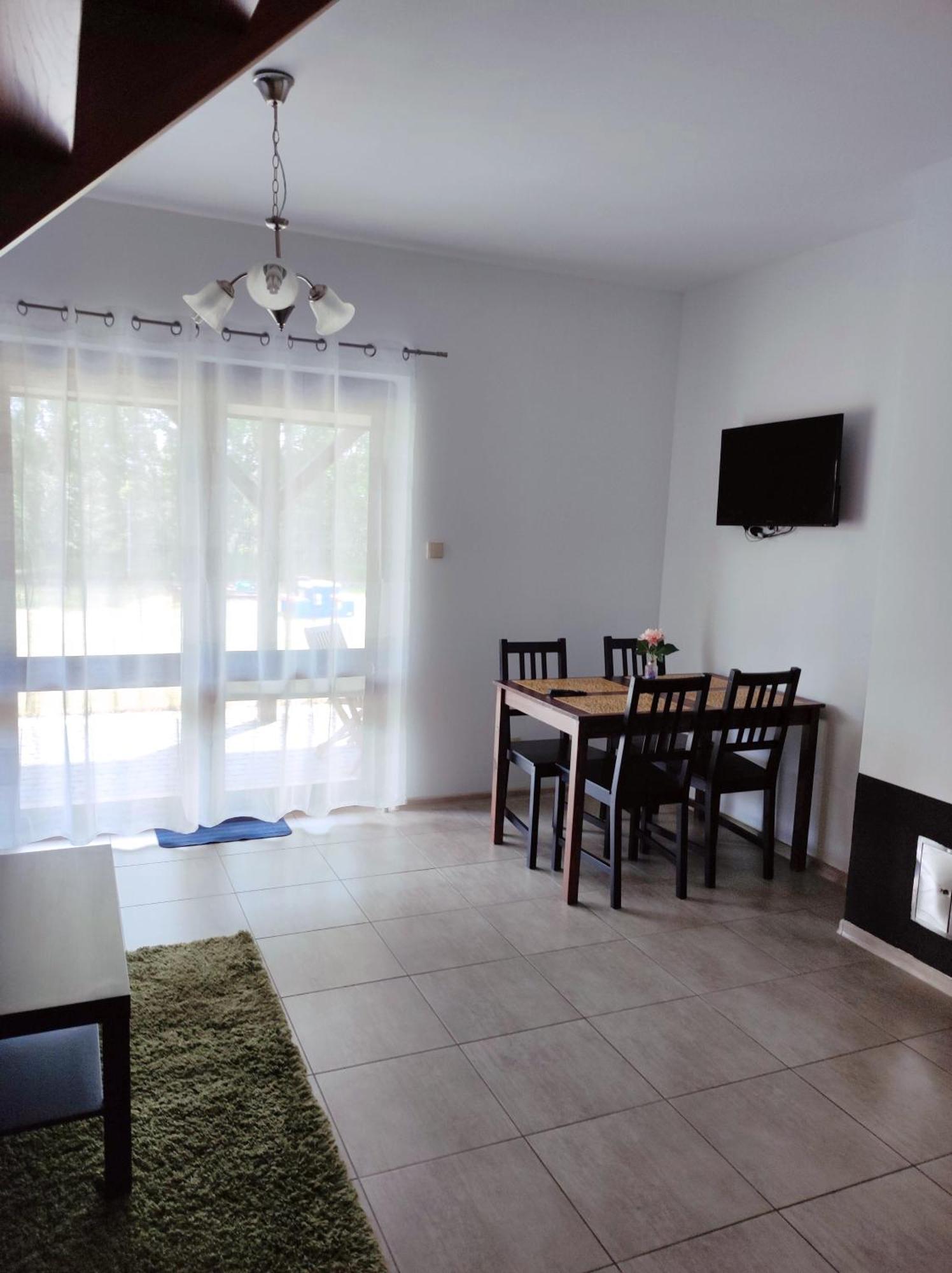 Apartamenty Adrenja ロビ エクステリア 写真